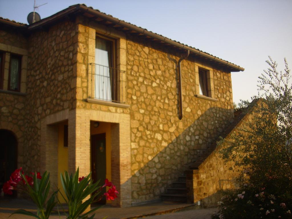 Chiara E Benedetta Villa Degli Ulivi Orvieto Luaran gambar