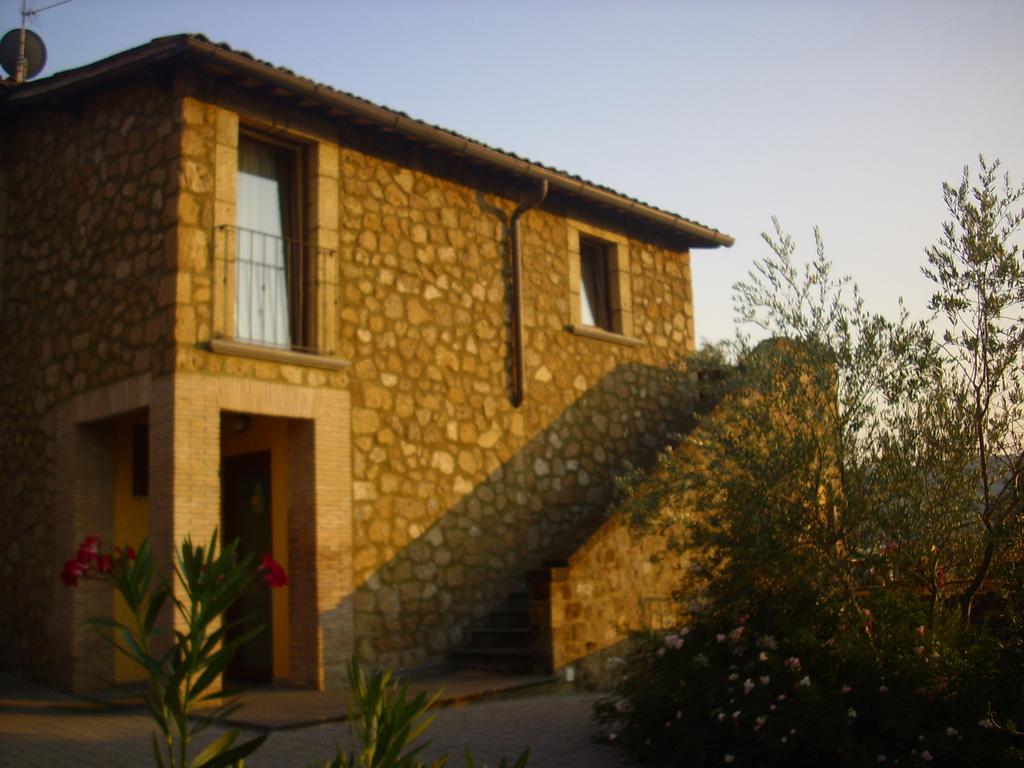 Chiara E Benedetta Villa Degli Ulivi Orvieto Luaran gambar
