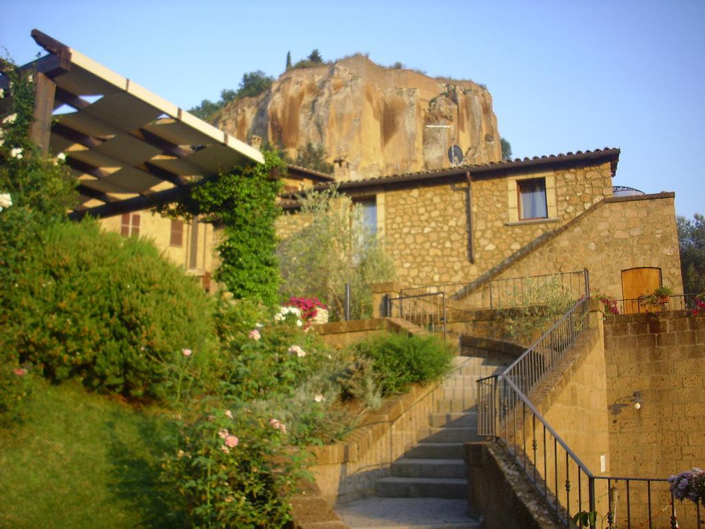 Chiara E Benedetta Villa Degli Ulivi Orvieto Luaran gambar